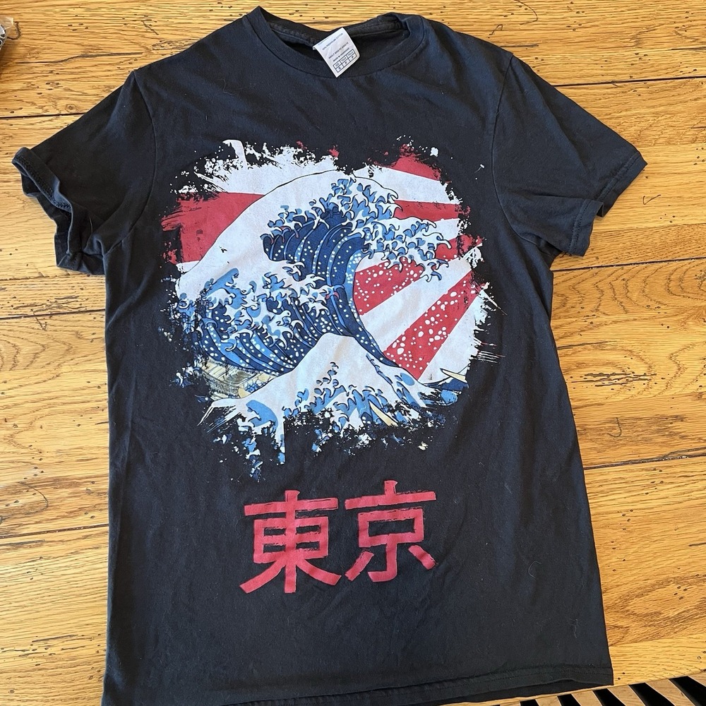 Tokyo Great Wave Graphic T-Shirt Mens Small Black Cotton Japanese Kanji Tee